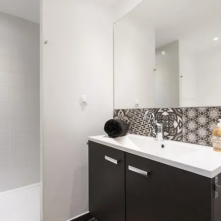 Apartment Superieur Le 16 *